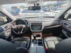 Roewe RX8