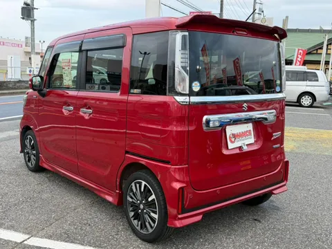 Suzuki Spacia
