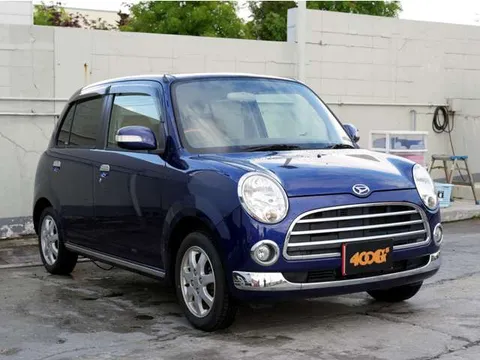 Daihatsu Mira Gino