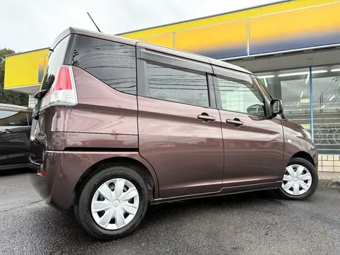 Suzuki Solio