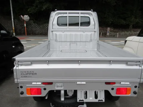 Nissan Clipper Truck