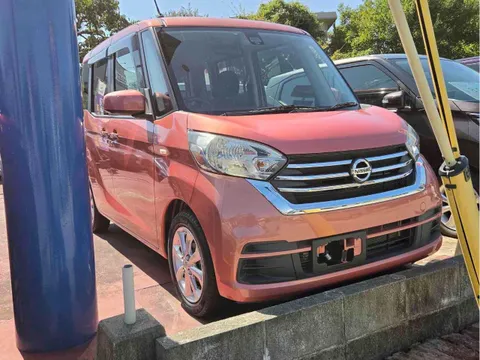 Nissan Dayz Roox