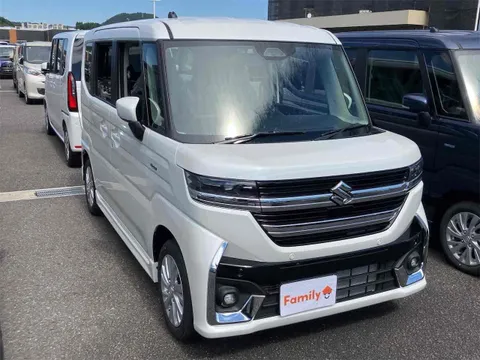 Suzuki Spacia Custom