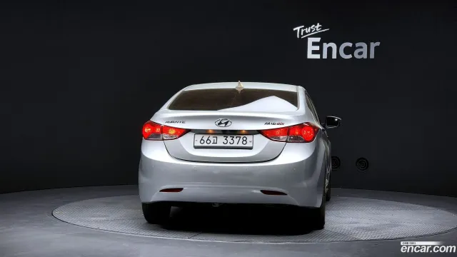 Hyundai Elantra (Avante)