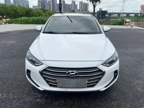 Hyundai Elantra (Avante)