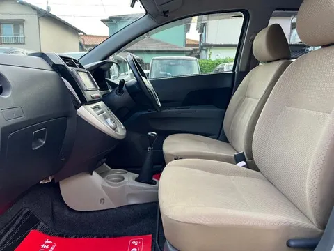 Daihatsu Mira Custom