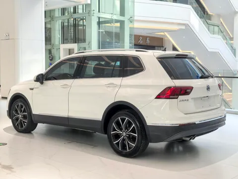Volkswagen Tiguan L