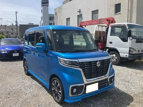 Suzuki Spacia Custom