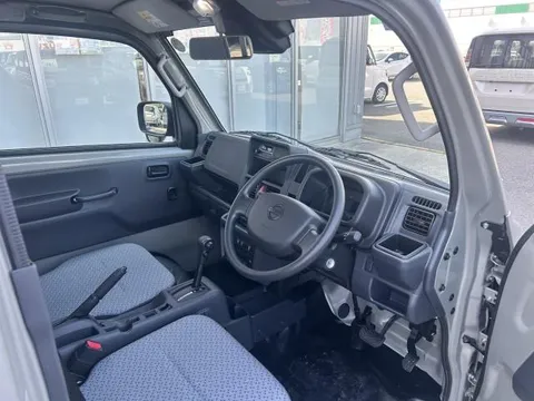Nissan Clipper Truck