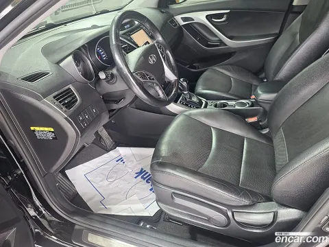 Hyundai Elantra (Avante)