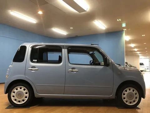 Daihatsu Mira Cocoa
