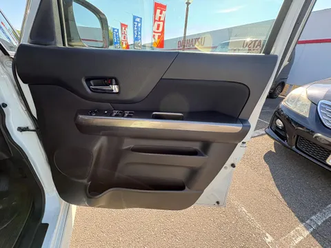 Suzuki Spacia Custom Z