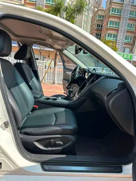 Infiniti Q50L