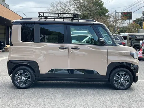 Mitsubishi Delica Mini