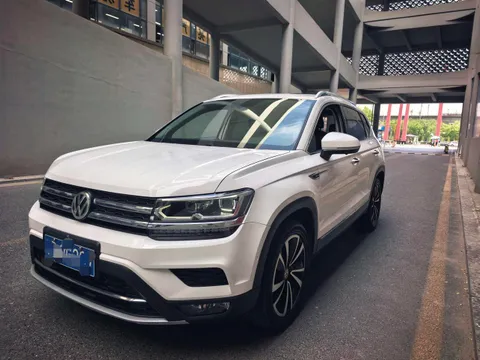 Volkswagen Tharu