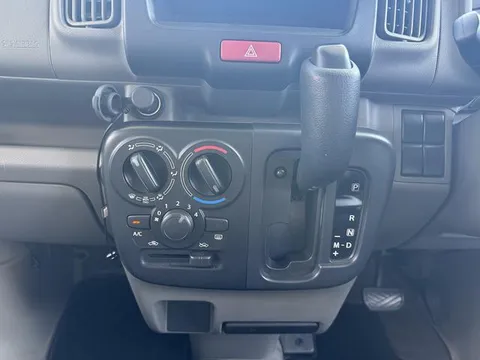 Nissan Clipper