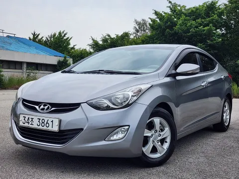 Hyundai Elantra (Avante)