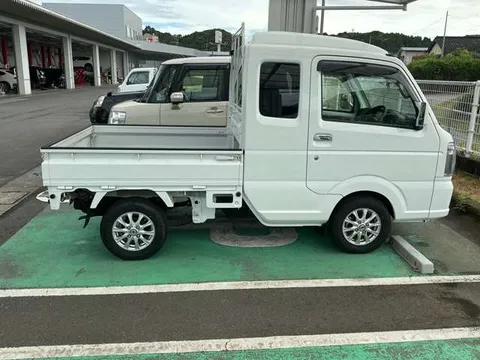 Suzuki Carry