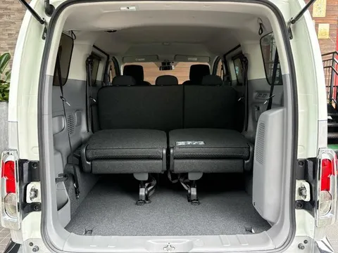 Nissan Vanette