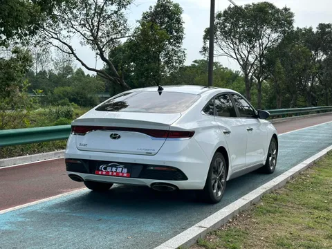 Hyundai Festa