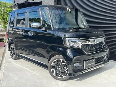 Honda N-BOX Custom