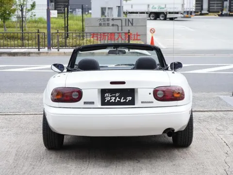 Mazda Eunos Roadster