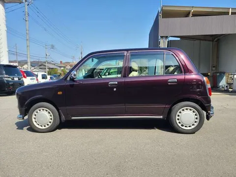 Daihatsu Mira Gino