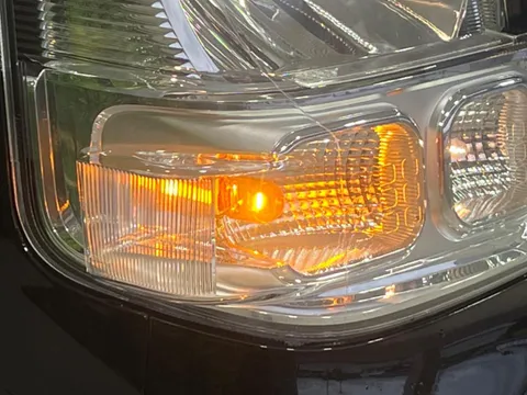 Mitsubishi Minicab Van