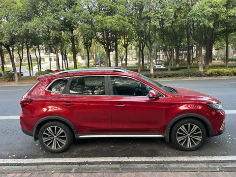 Roewe RX5