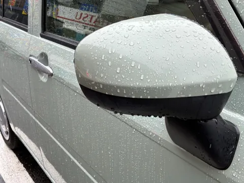 Daihatsu Mira Tocot
