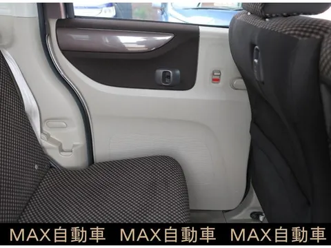 Honda N-BOX Plus