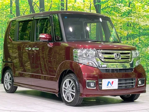 Honda N-BOX Custom