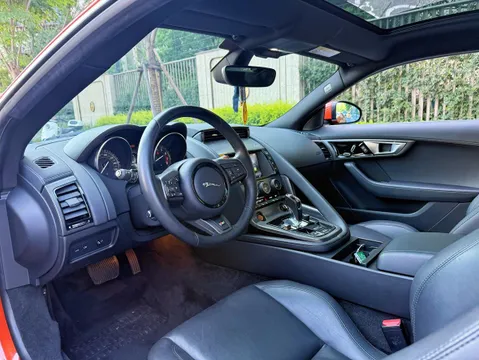 Jaguar F-Type
