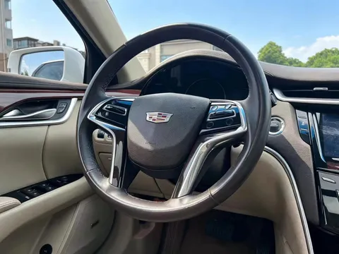 Cadillac XTS