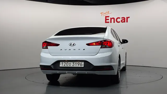 Hyundai Elantra (Avante)