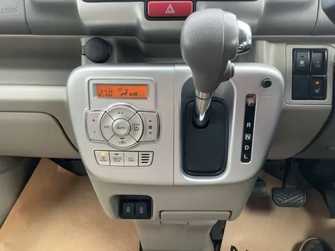 Nissan Clipper Rio