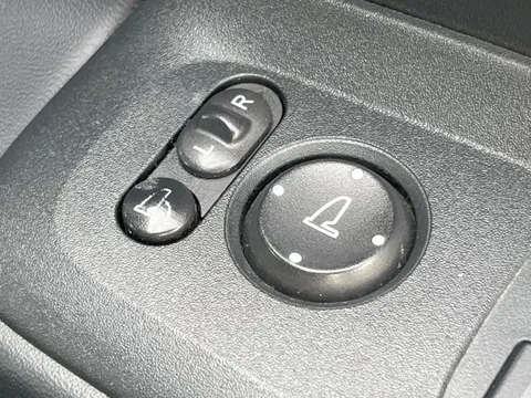 Honda N-BOX Slash