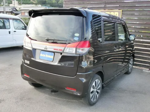 Mitsubishi Delica D:2