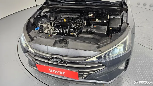Hyundai Elantra (Avante)