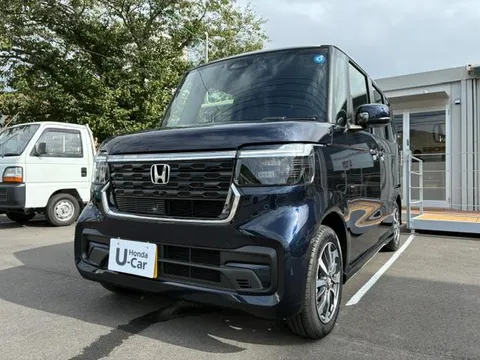 Honda N-BOX Custom