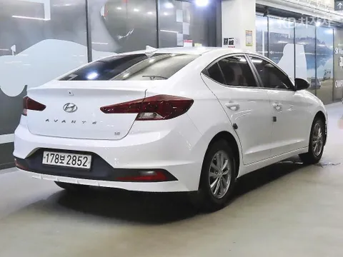 Hyundai Elantra (Avante)