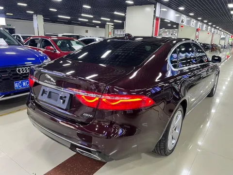 Jaguar XFL