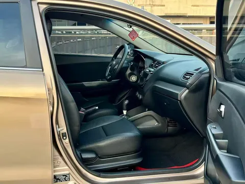 Kia K2