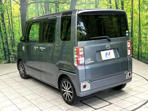 Toyota Pixis Mega
