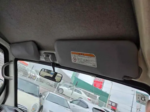 Mitsubishi Minicab Van