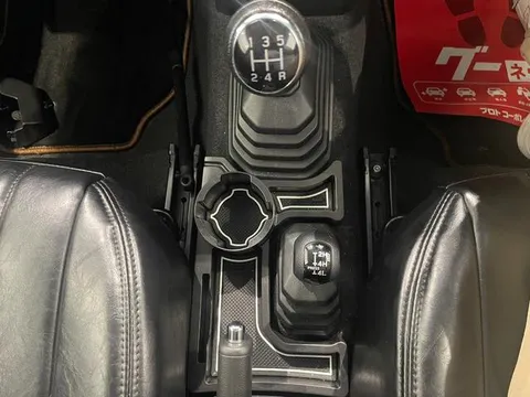 Suzuki Jimny Sierra