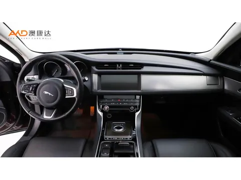 Jaguar XFL