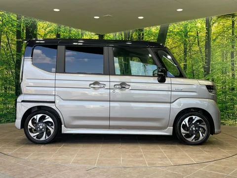 Suzuki Spacia Custom