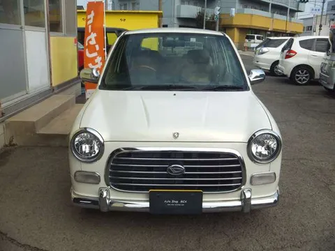 Daihatsu Mira Gino