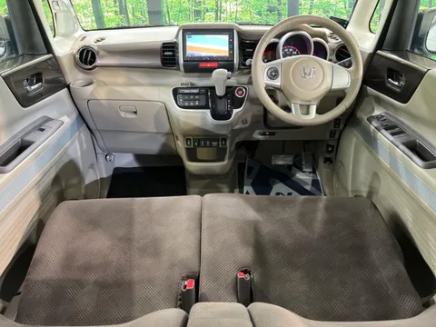 Honda N-BOX Slash